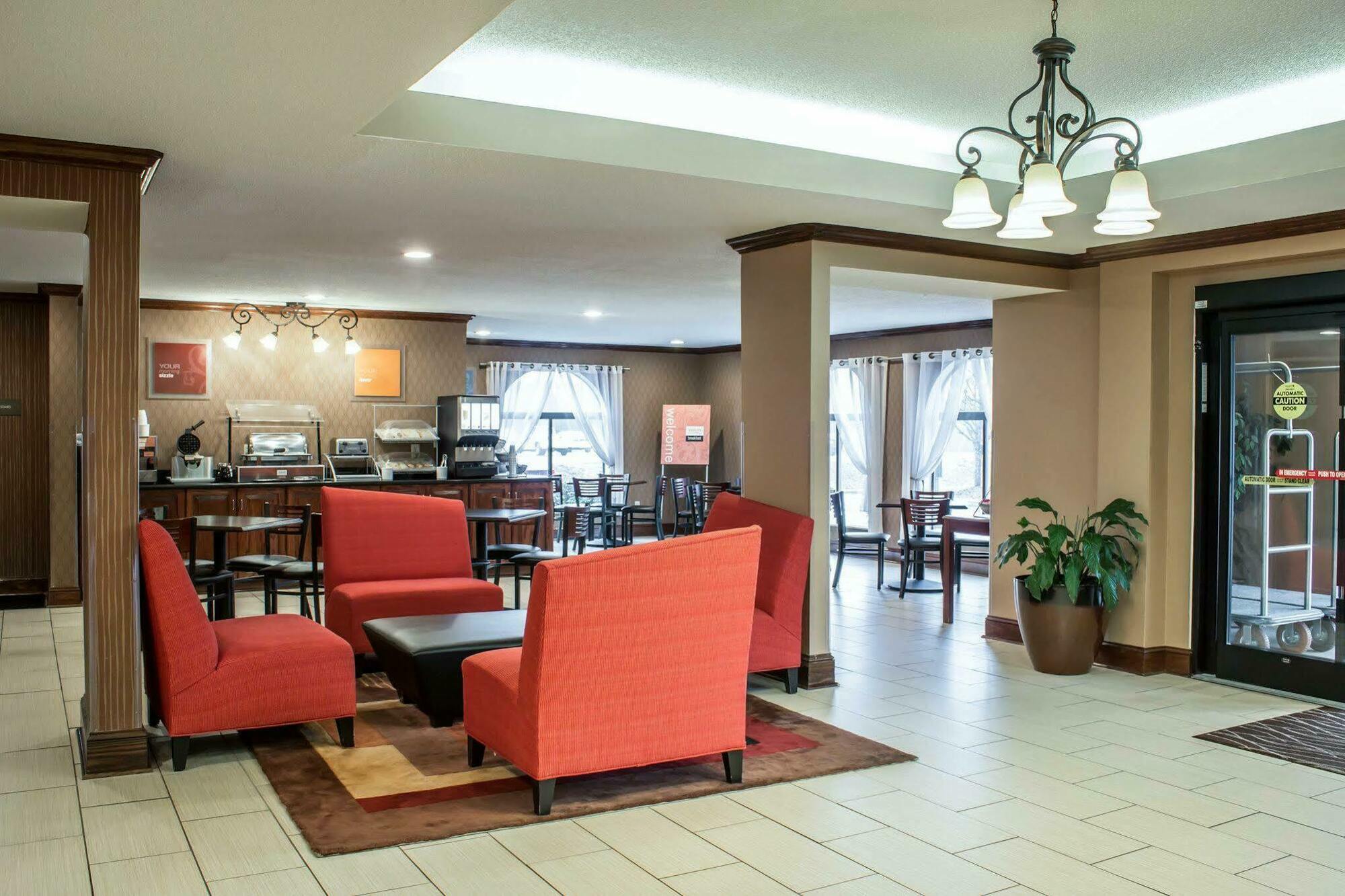 Comfort Inn Fayetteville I-95 מראה חיצוני תמונה